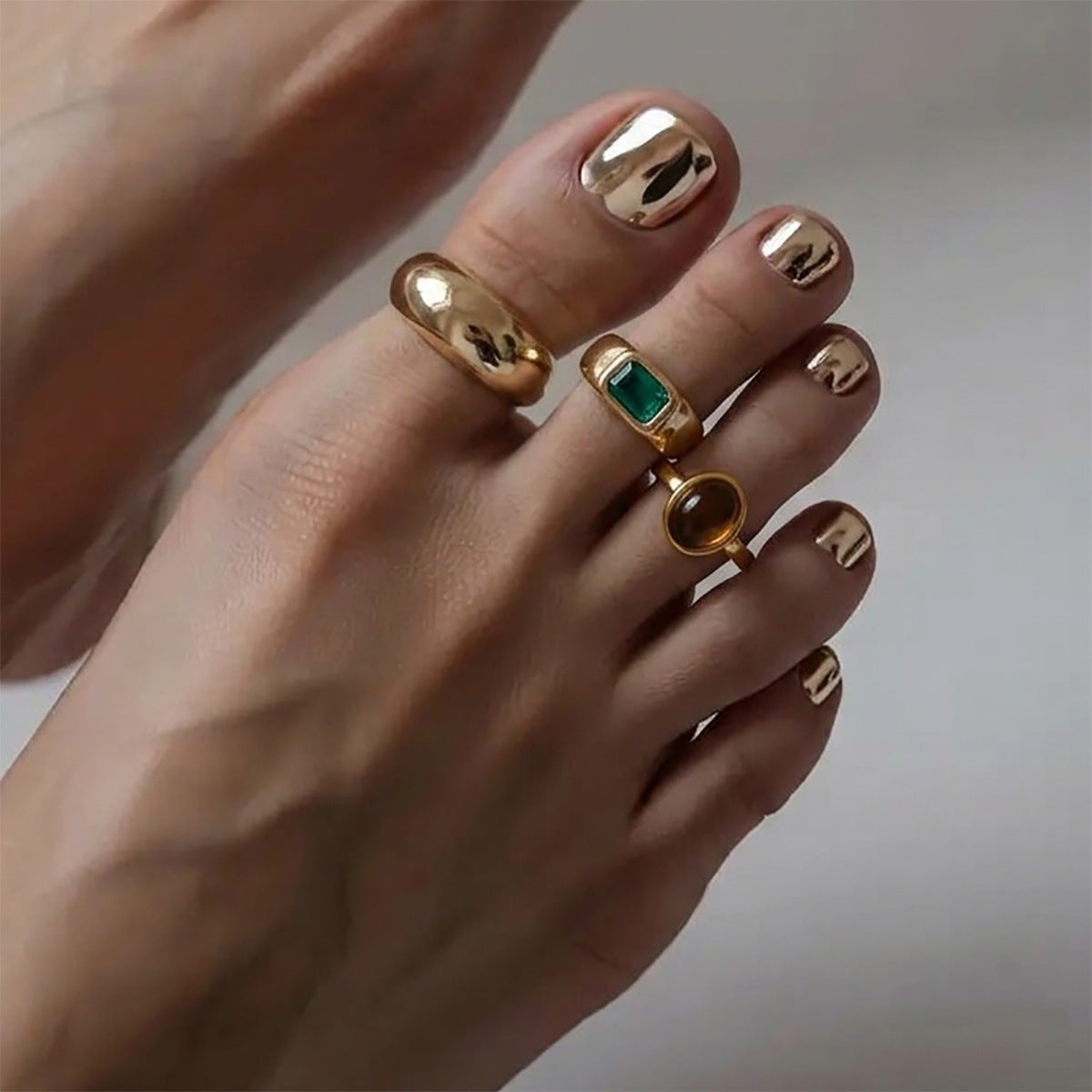 Alloy Adjustable Toe Ring with Synthetic Gemstone